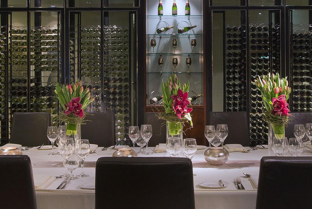 The Westin Melbourne Hotel Exterior foto The Wine Room