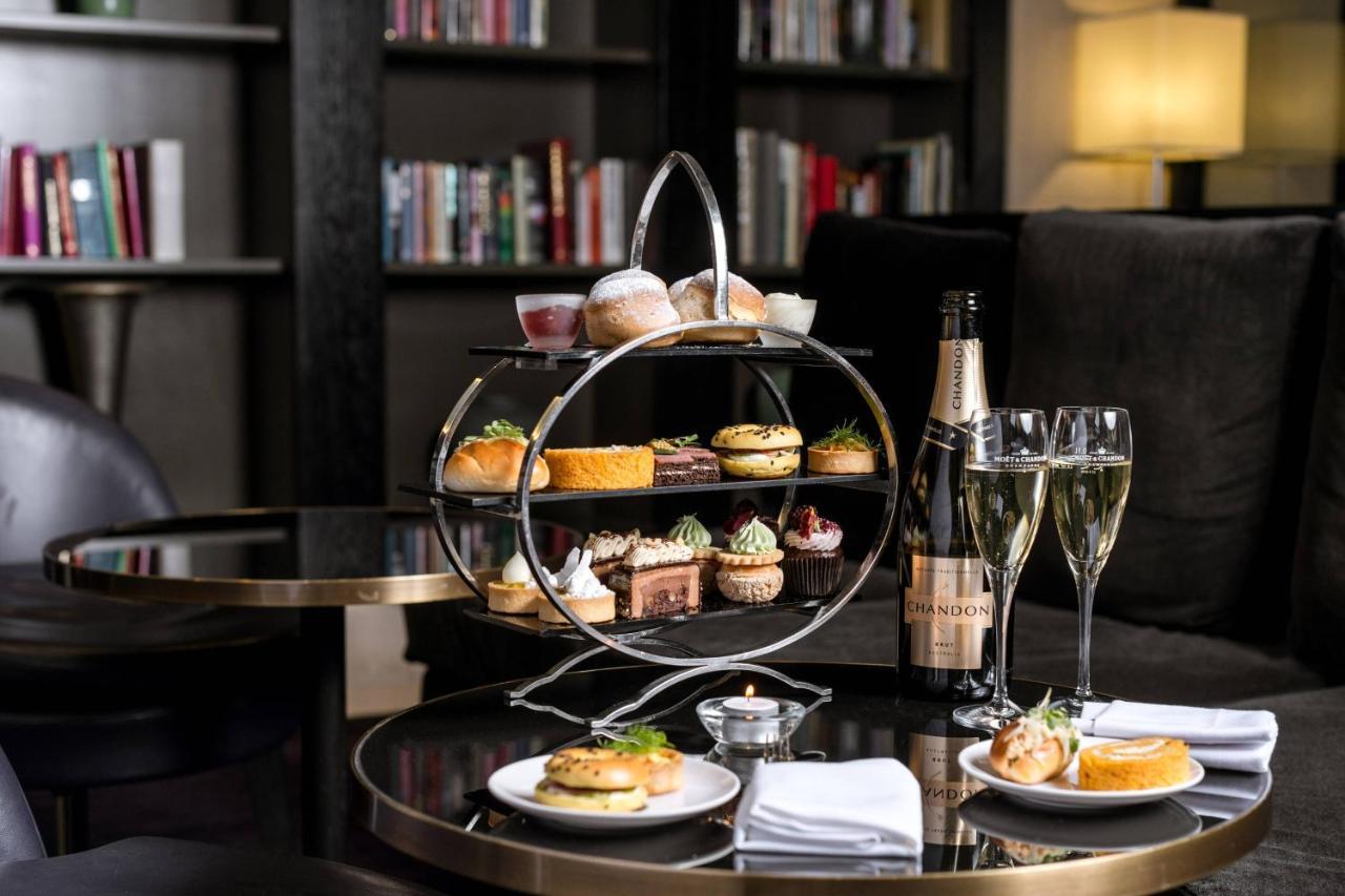 The Westin Melbourne Hotel Exterior foto Afternoon tea at the InterContinental London Park Lane