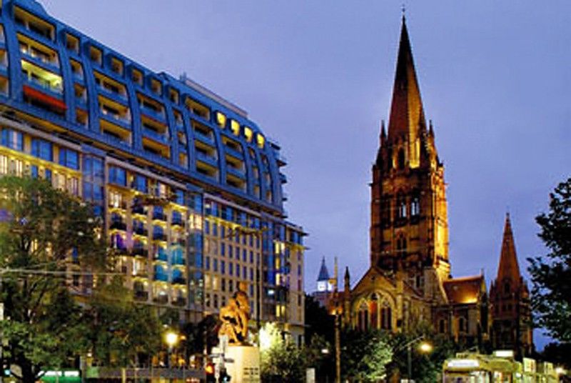 The Westin Melbourne Hotel Exterior foto The St Patrick's Cathedral, Melbourne